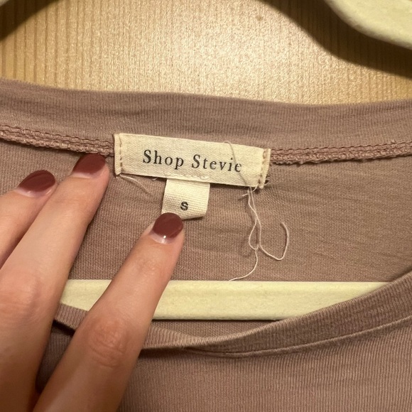shop stevie short sleeve top - Picture 3 of 4